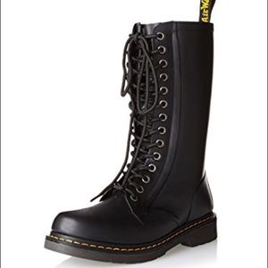 Dr Martens Drench Boots US 6